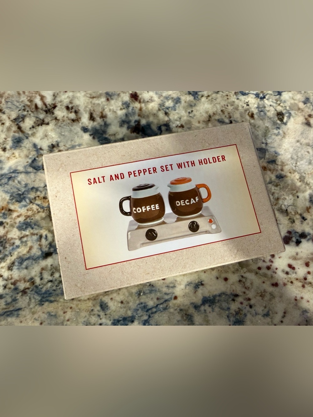 Cracker Barrel Coffee Pots Reg/Decaf Salt and Pepper Shaker Set with Holder New